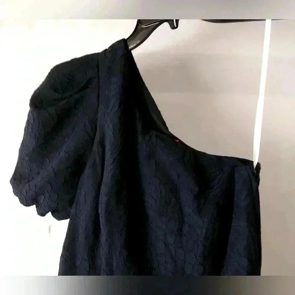 Lilly Pulitzer Brialyn One Shoulder Jumpsuit, Size 8 NWT In New Condition - Picture 3 of 7